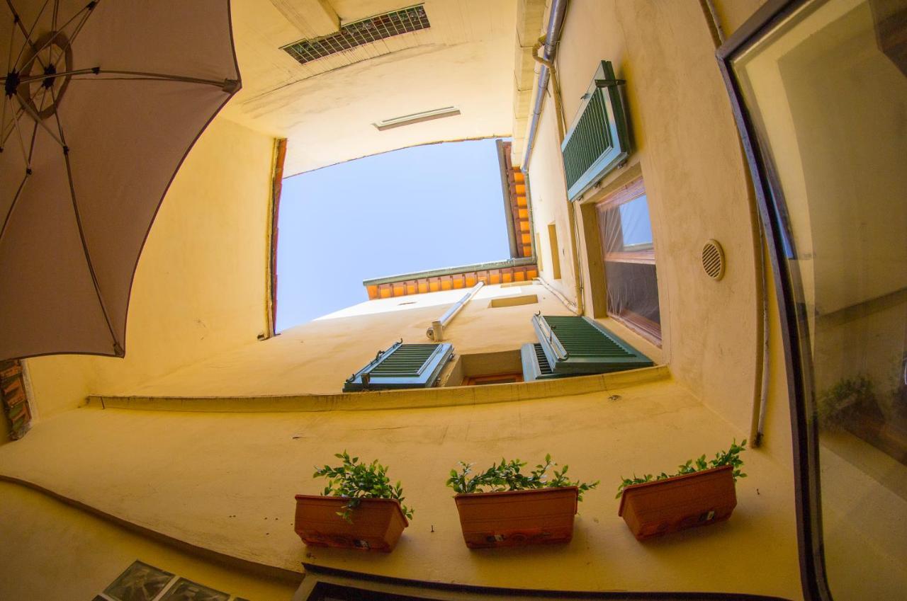 San Frediano District - Apartment Firenze Bagian luar foto